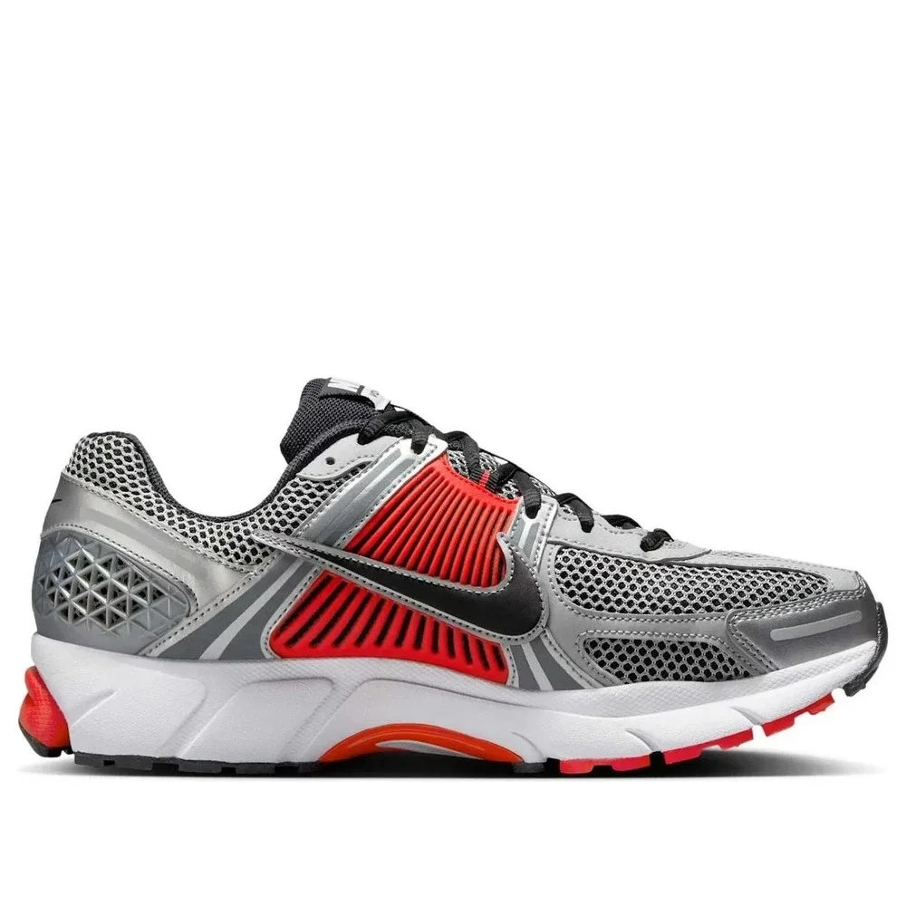 8.5M/10W - [NEW] Men's Nike Air Zoom Vomero 5 Shoes 'Bright Crimson' FJ4151-005